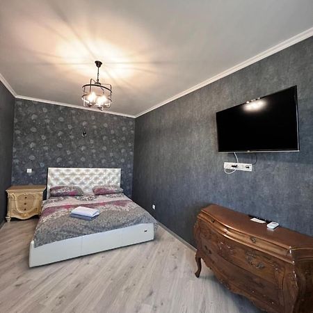 Уютная 1 Комнатная Квартира На Софии Русовой Apartment Киев Екстериор снимка